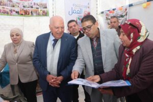 نقيب المعلمين يشهد معرض التعليم الفنى بمدارس القاهرة «اصنع وابدع» - Img Wa0061